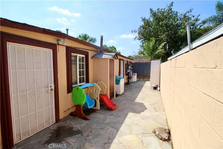 5834 Gardenia Avenue, Long Beach, California 90805