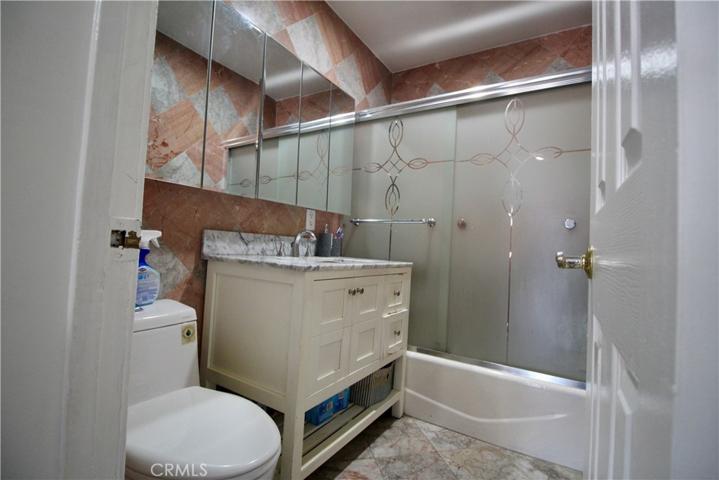 5834 Gardenia Avenue, Long Beach, California 90805