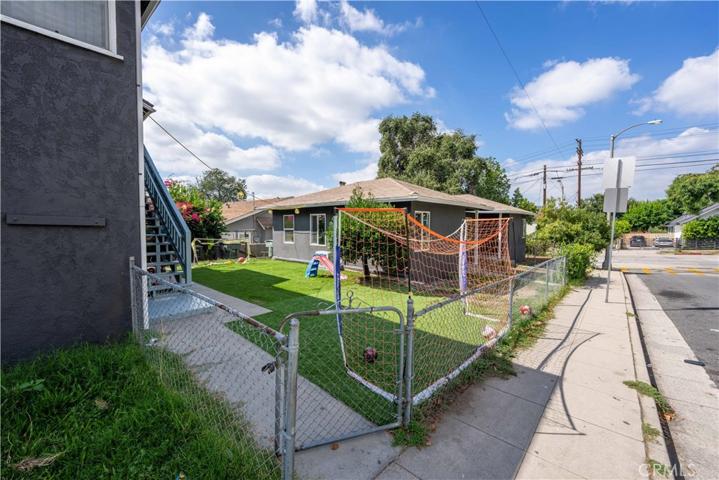 112 Grandview Street, Pasadena, California 91103