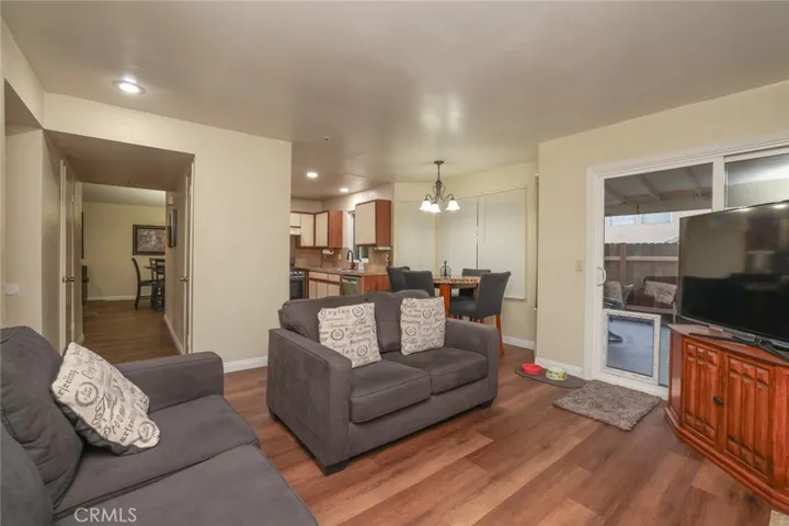 11364 Parkridge Drive, Fontana, California 92337