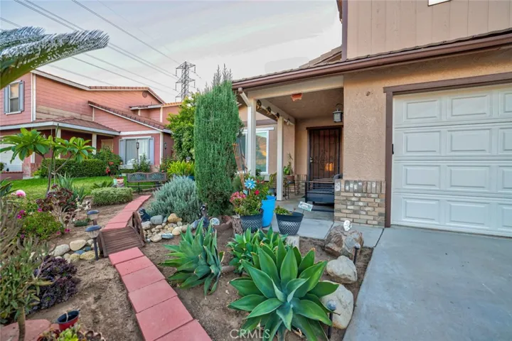 11364 Parkridge Drive, Fontana, California 92337