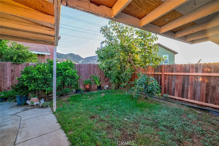 11364 Parkridge Drive, Fontana, California 92337