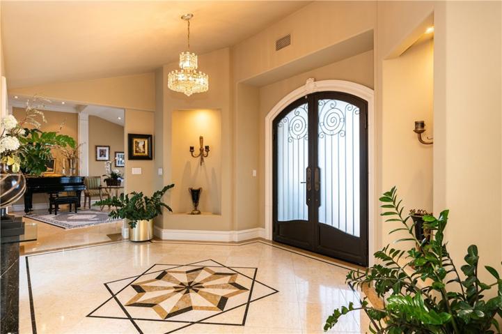3217 Dora Verdugo Drive, Glendale, California 91208