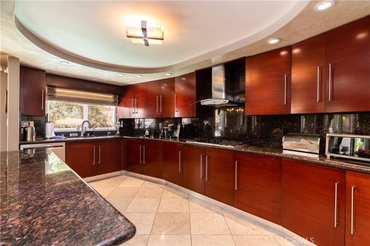 3217 Dora Verdugo Drive, Glendale, California 91208