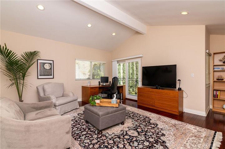 3217 Dora Verdugo Drive, Glendale, California 91208
