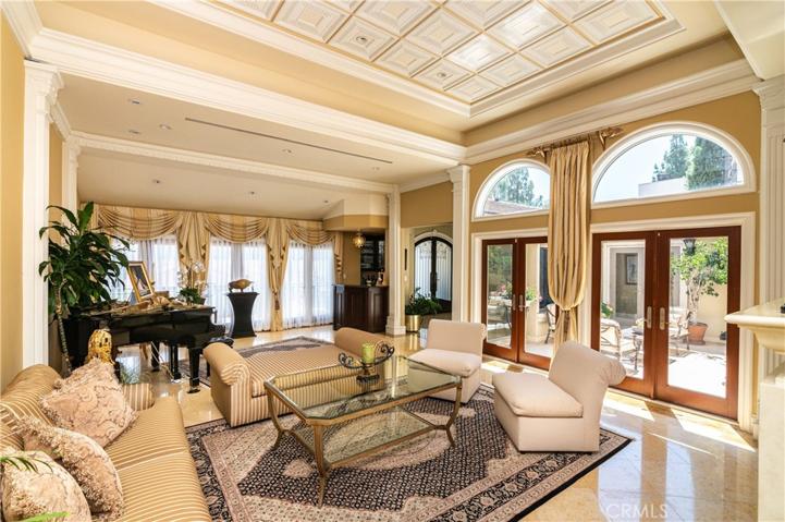 3217 Dora Verdugo Drive, Glendale, California 91208