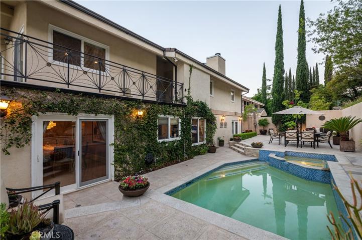 3217 Dora Verdugo Drive, Glendale, California 91208