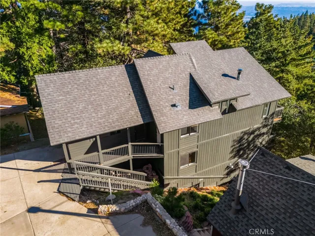 1136 Scenic Way, Rimforest, California 92378