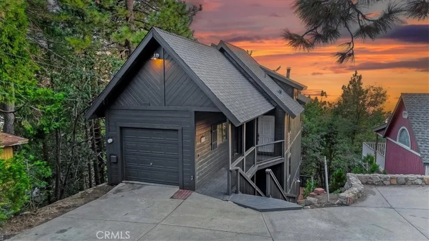 1136 Scenic Way, Rimforest, California 92378