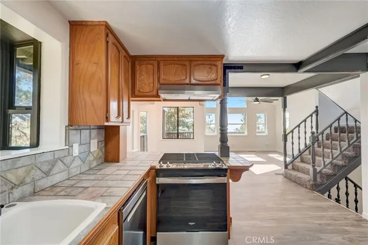 1136 Scenic Way, Rimforest, California 92378