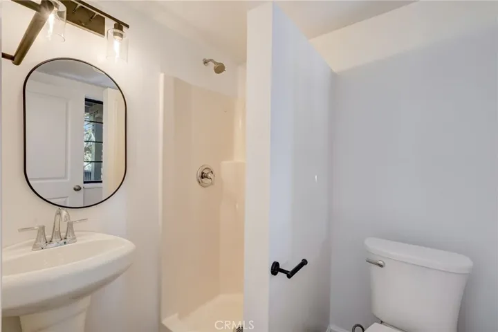 1136 Scenic Way, Rimforest, California 92378