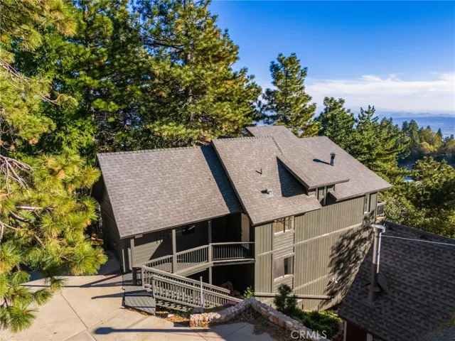 1136 Scenic Way, Rimforest, California 92378