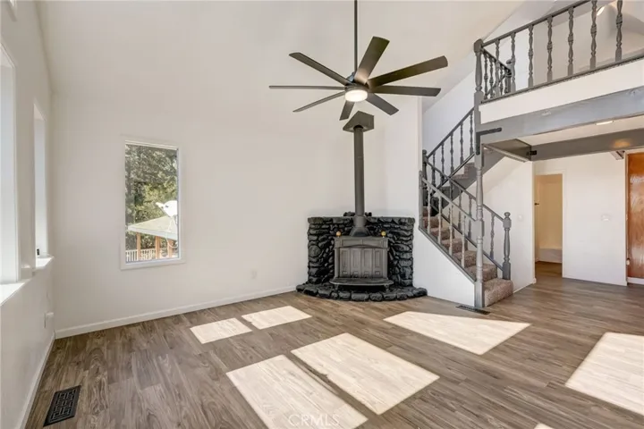 1136 Scenic Way, Rimforest, California 92378