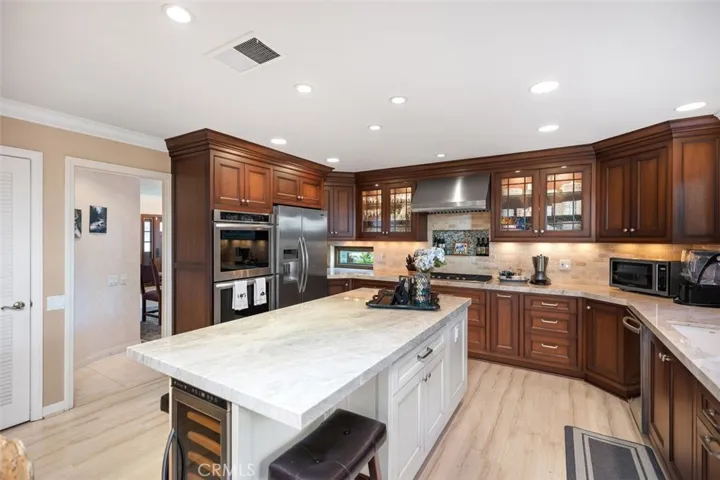 5 Vispera, Irvine, California 92620
