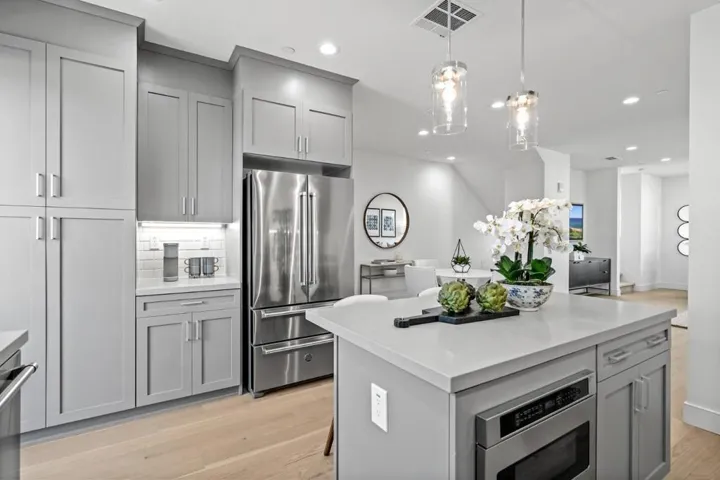 906 Adams St., Redwood City, California 94061