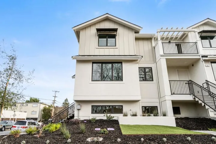 906 Adams St., Redwood City, California 94061