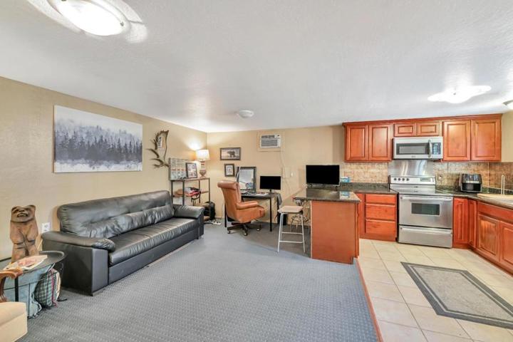 671 S 14th Street, San Jose, California 95112