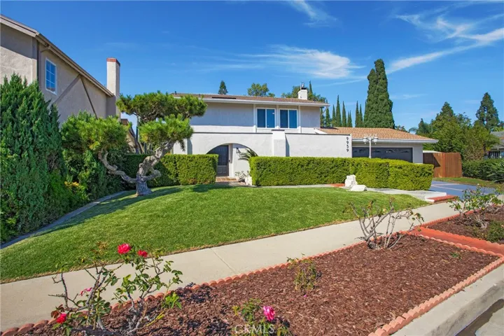 9959 Dahlia Circle, Fountain Valley, California 92708