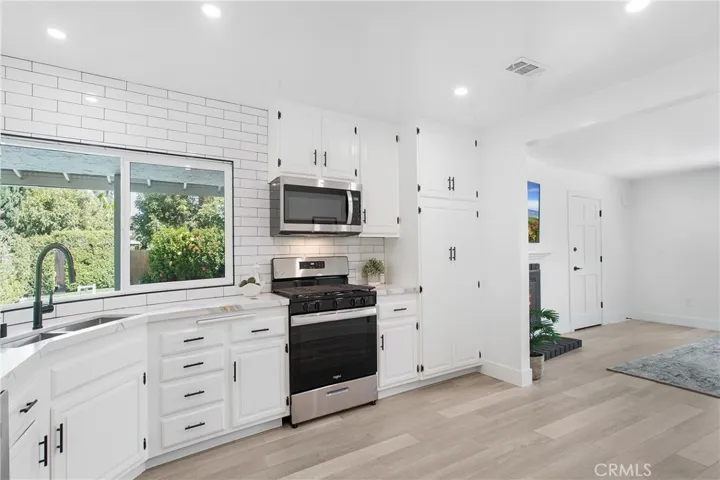 9959 Dahlia Circle, Fountain Valley, California 92708
