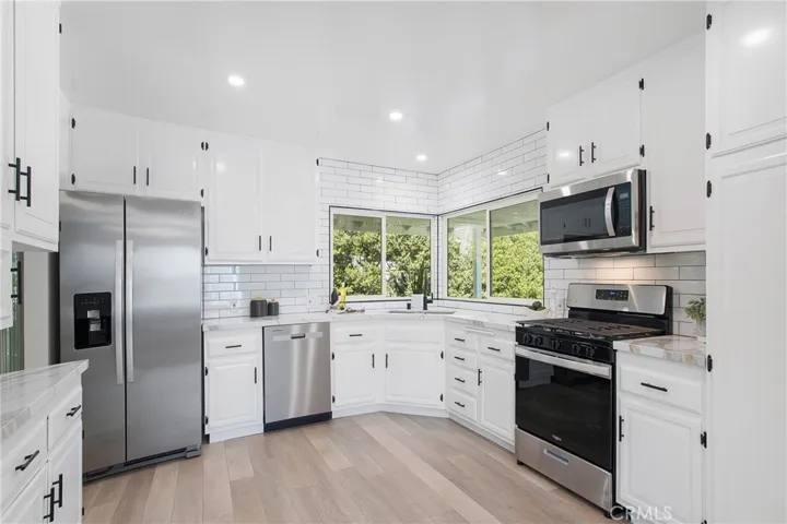 9959 Dahlia Circle, Fountain Valley, California 92708