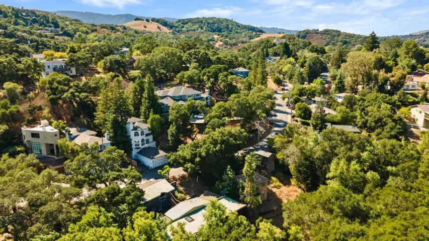628 Lakeview Way, Redwood City, California 94062