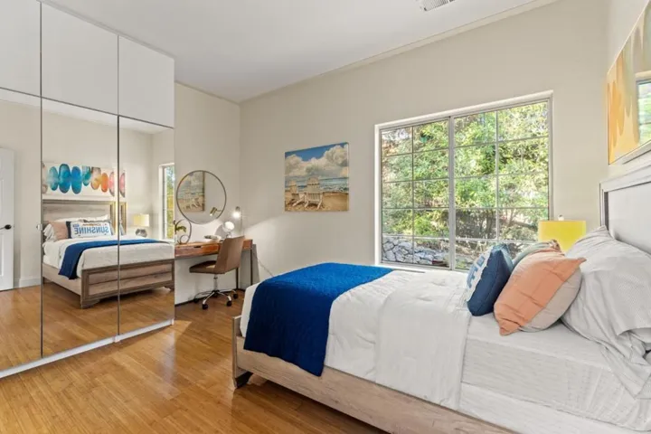 628 Lakeview Way, Redwood City, California 94062