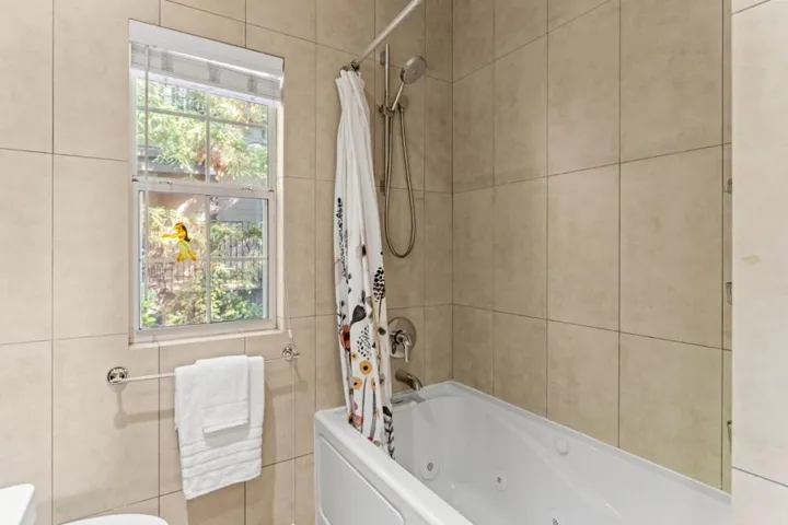 628 Lakeview Way, Redwood City, California 94062