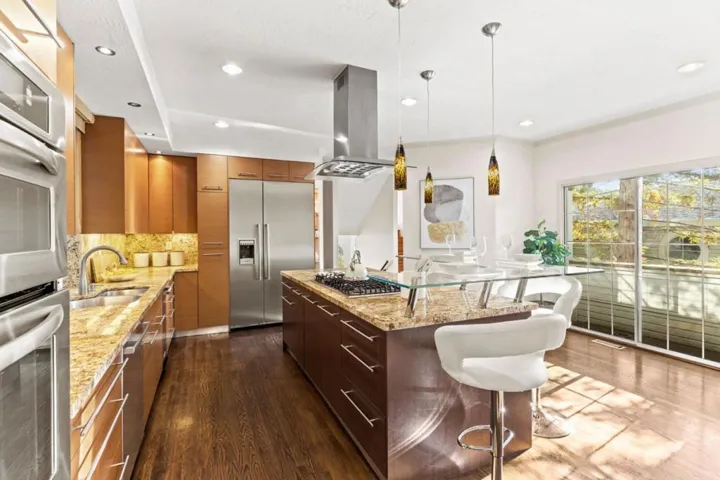 628 Lakeview Way, Redwood City, California 94062