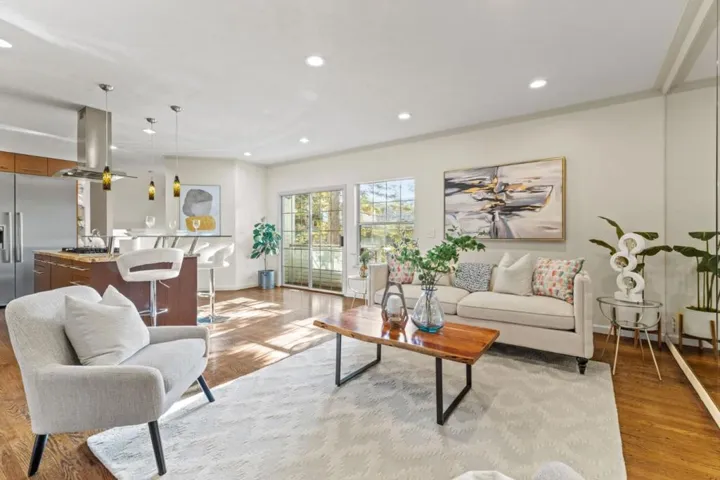 628 Lakeview Way, Redwood City, California 94062