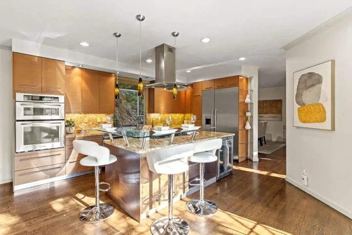 628 Lakeview Way, Redwood City, California 94062