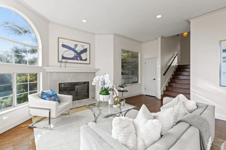 628 Lakeview Way, Redwood City, California 94062