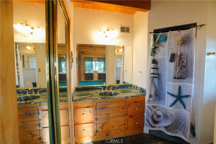 Primary 3/4 bath
