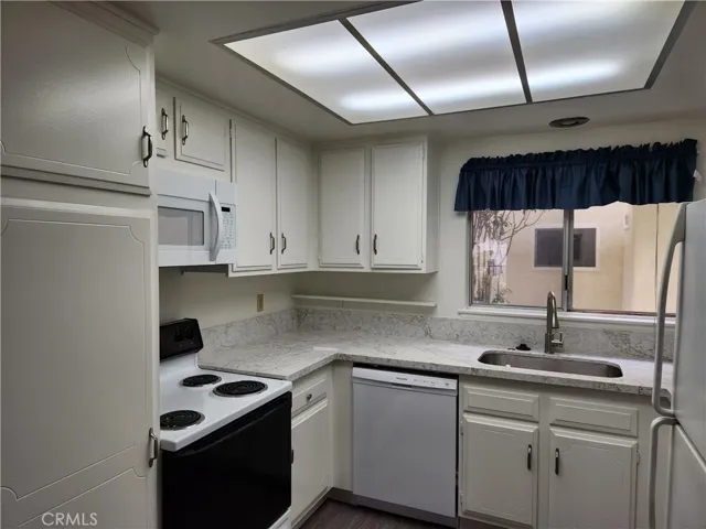 2355 Via Mariposa W Unit 1H, Laguna Woods, California 92637