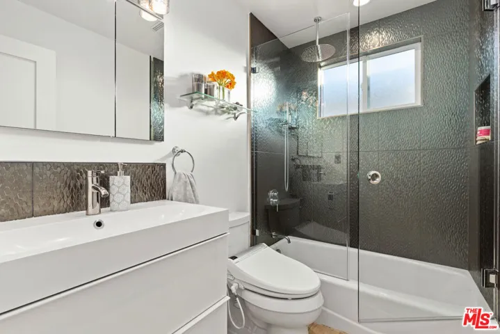 12017 Culver Drive, Culver City, California 90230