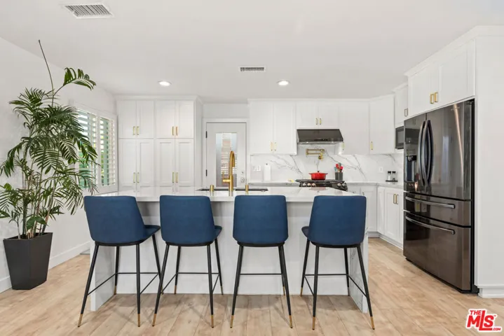 12017 Culver Drive, Culver City, California 90230