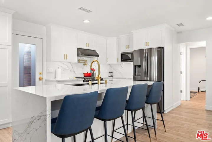 12017 Culver Drive, Culver City, California 90230