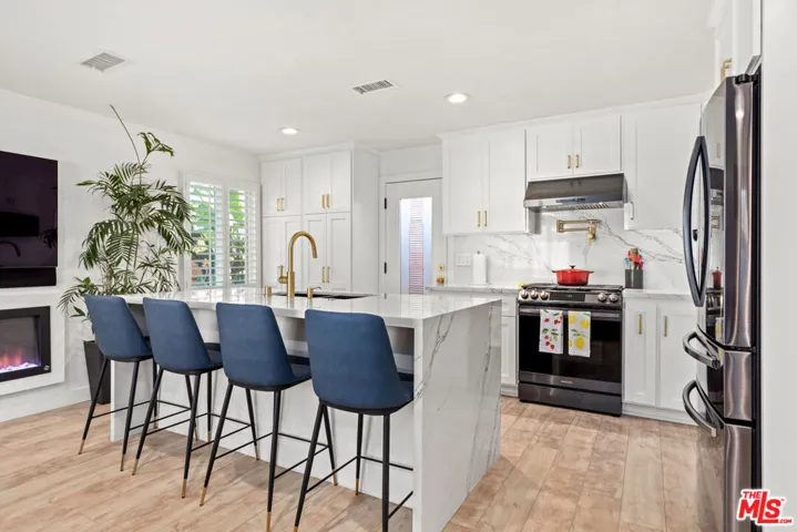 12017 Culver Drive, Culver City, California 90230