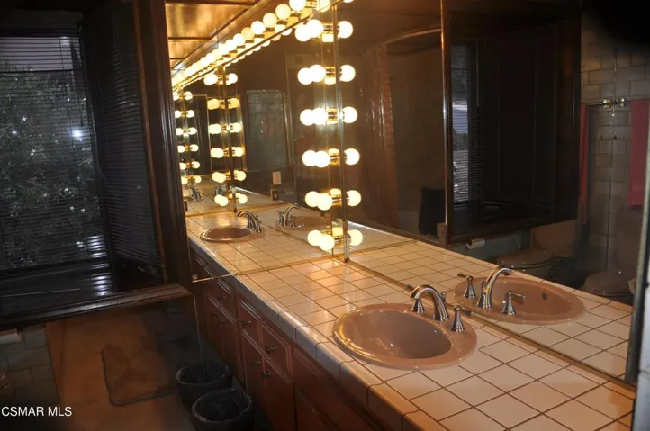 Central bathroom