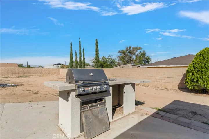 7654 I Avenue, Hesperia, California 92345