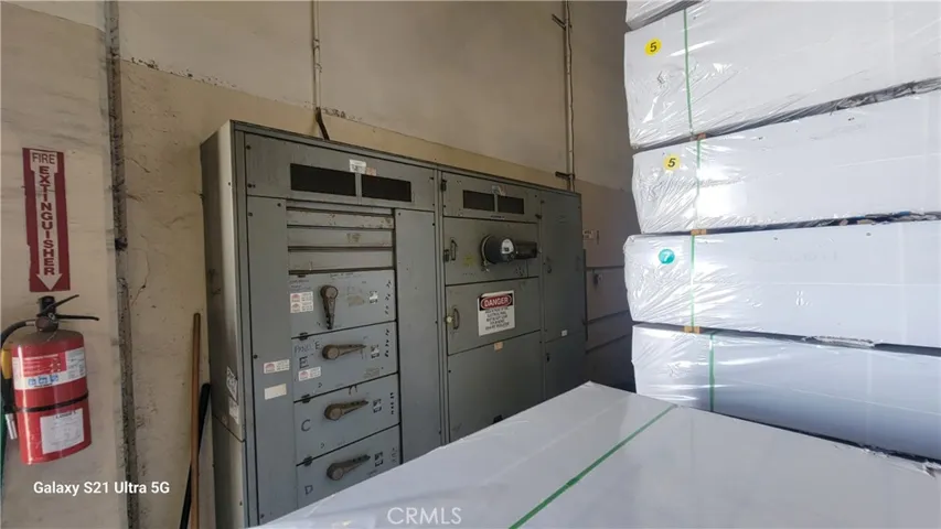 6510 Box Springs Boulevard, Riverside, California 92507