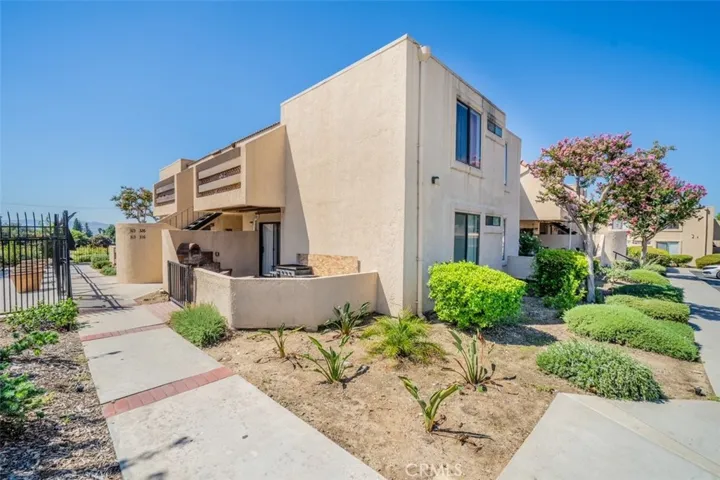 2265 Bradford Avenue Unit 326, Highland, California 92346