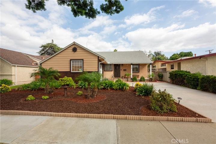 10844 Casanes Avenue, Downey, California 90241
