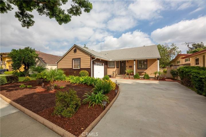 10844 Casanes Avenue, Downey, California 90241
