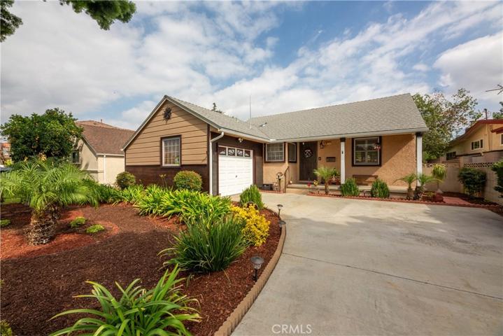 10844 Casanes Avenue, Downey, California 90241