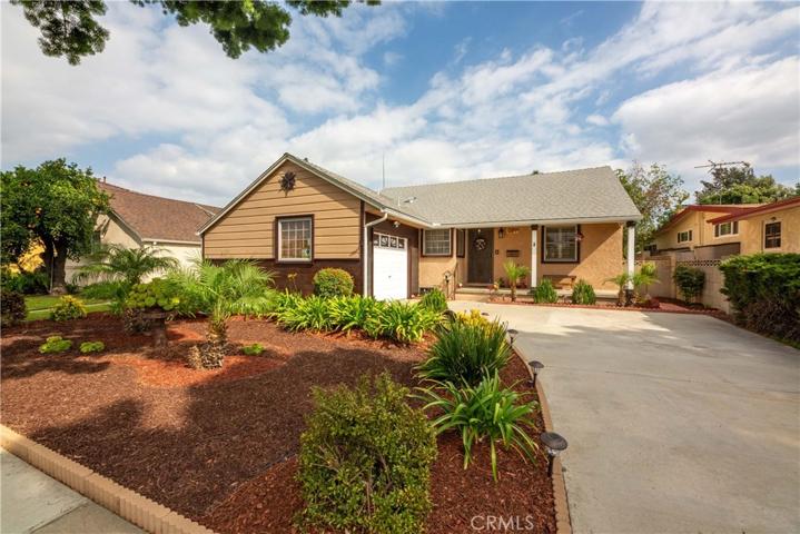 10844 Casanes Avenue, Downey, California 90241