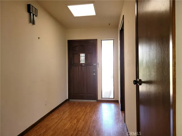 Enter and be welcomes by natural filtered light.