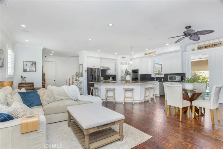 1221 Pine Street, Huntington Beach, California 92648