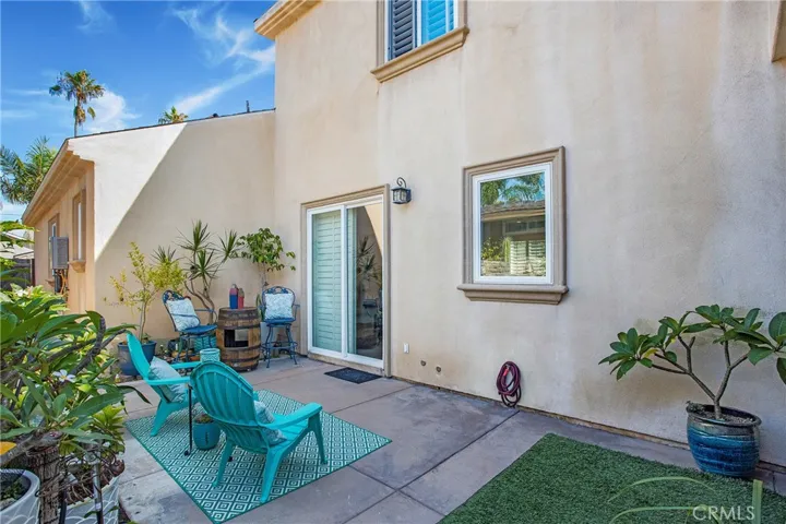 1221 Pine Street, Huntington Beach, California 92648