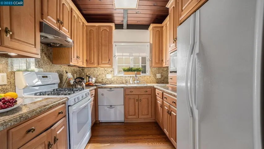 1554 Mariposa St, Richmond, California 94804