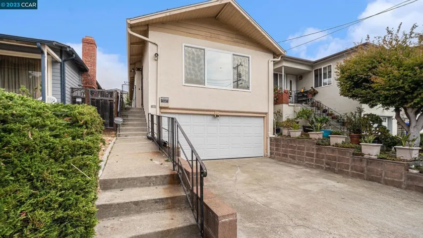 1554 Mariposa St, Richmond, California 94804
